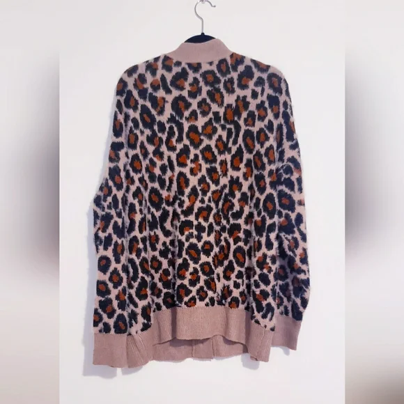 Leopard print Cardigan Size XL - Picture 4 of 7